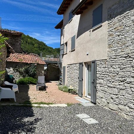Casa Del Giglio A Cadelmonte Valle (Piacenza, Emilia-Romagna) Exterior foto
